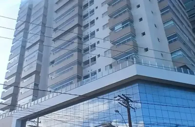 Descubra o prazer de viver em um apartamento exclusivo, para oferecer conforto, sofisticação e qualidade de vida. localizado na vila caiçara, a poucos metros da praia, este imóvel reúne requinte e pra