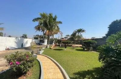 Chácara / sítio com 4 quartos à venda na Rua Divaldo Rodrigues de Toledo, 195, Dois Córregos, Piracicaba