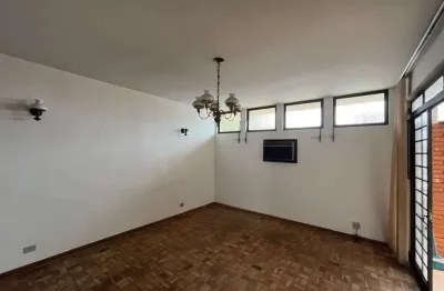 Casa com 3 dormitórios para alugar, 196 m² por r$ 3.596,93/mês - centro - piracicaba/sp