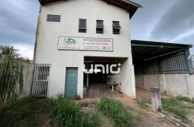 Casa e barracão á venda no bairro santa rosa- piracicaba-sp