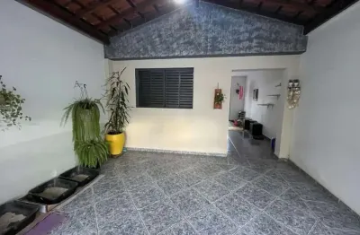 Casa com 3 quartos à venda na Rua Dona Santina, 541, São Luiz, Piracicaba