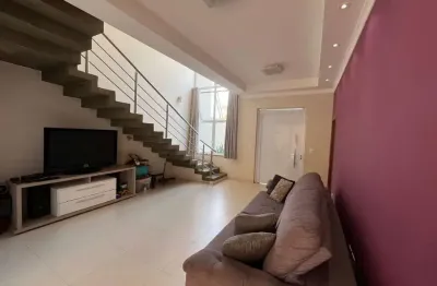 Casa  à venda no  Condomínio  Aguas Claras no Bairro Água Branca - Piracicaba/SP