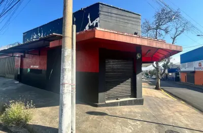 Salão comercial para alugar no bairro Paulista, em Piracicaba/SP