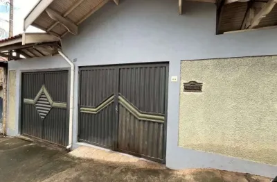 Casa à venda com 2 dormitórios no Jardim Ibirapuera em Piracicaba/SP