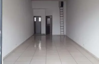 Salão comercial para alugar no bairro Cecap, em Piracicaba/SP