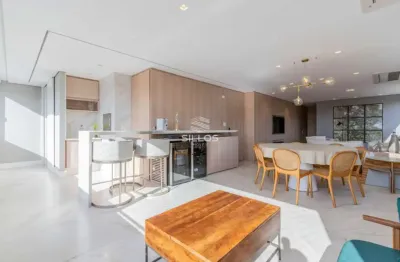 Apartamento mobiliado para alugar com 3 quartos no Água Verde em Curitiba