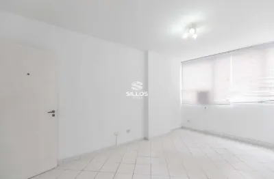 Sala comercial à venda com 40,48m² no centro de curitiba