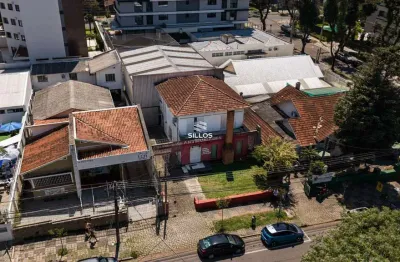 Casa e galpão comercial com 220m² de área total para alugar no bigorrilho em curitiba