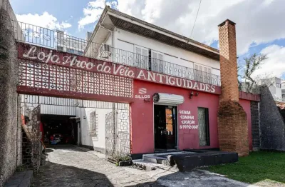 Galpão com 182m² para alugar no bigorrilho em curitiba.