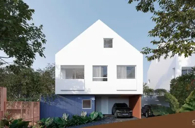 Casa em condominio à venda com 3 suítes no Vista Alegre em Curitiba.