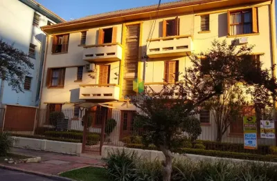 Apartamento  primeiro andar de fundos com 1 dormitório  na rua américo vespúcio.
