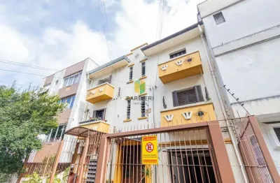 Apartamento  térreo com 2 dormitórios, 1 vaga, 46m2 no bom fim.