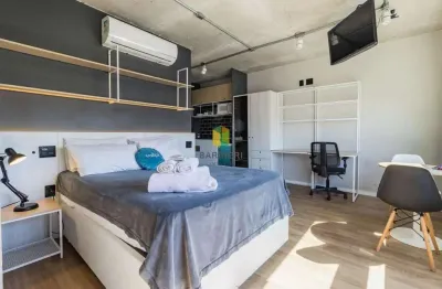 Studio mobiliado com 1  vaga escriturada, opção de gestão  profissional administrando locações, bairro rio branco.