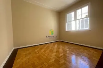 Apartamento totalmente reformado, 2 dormitórios no bairro são geraldo, em porto alegre.
