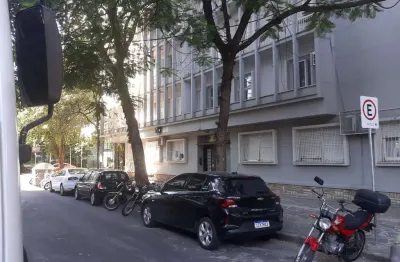 Apartamento com 2 dormitórios, 1 suíte para alugar na Av. Nova York