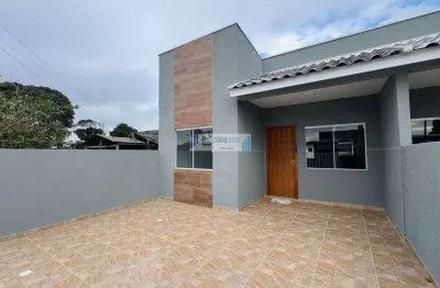 Residência nova com quintal e edicula - 3 dormitórios sendo uma suíte.