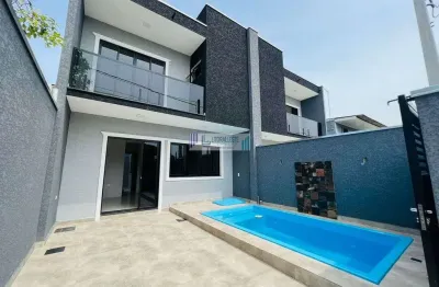 Sobrado contendo 3 dormitórios - espaço gourmet com churrasqueira e piscina.