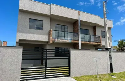 Beleza, requinte e exclusividade- sobrado a 100 metros do mar com quintal.