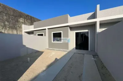 Residência em alvenaria - teto em laje - 2 dormitórios sendo uma suíte.