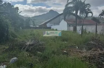 Amplo terreno a venda - medindo 14,00 x 40,00 - escriturado e registrado.