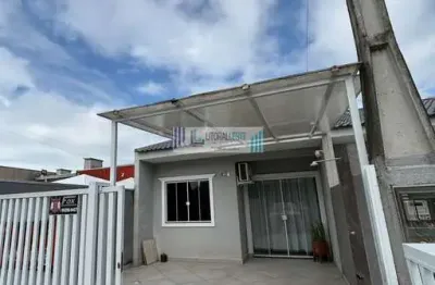 Residência em alvenaria - toda em laje - 2 dormitórios sendo uma suíte - piscina