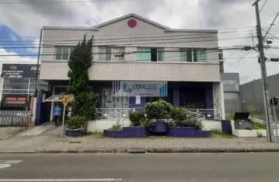 Prédio comercial com 2 salas comercias  e 4 apartamentos - excelente localização