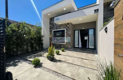 Linda residência mobiliada - 3 dormitórios sendo uma suíte - com piscina.