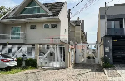 Casa em condomínio fechado com 3 quartos para alugar na Rua Oliveira Viana, 1334, Hauer, Curitiba