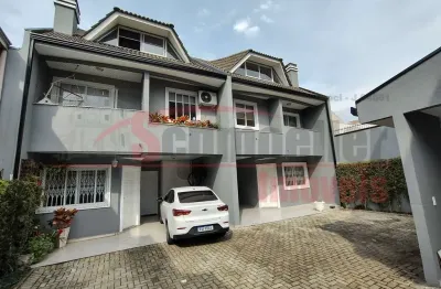 Sobrado triplex  em condomínio para alugar no jardim das américas.