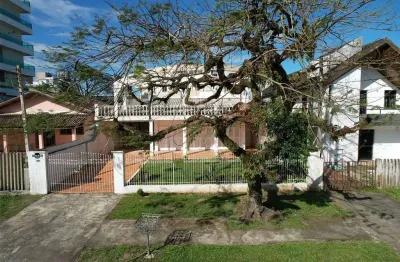 Casa com 2 quartos à venda na Rua João Cândido, 1175, Centro, Guaratuba
