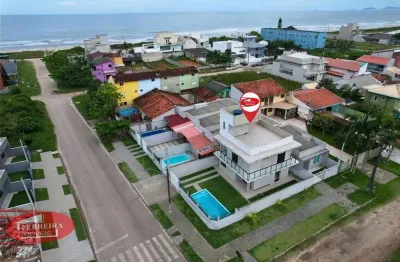 Casa com 4 quartos à venda na Rua Curiúva, Coroados, Guaratuba