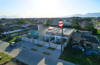 Casa com 2 quartos à venda na Av. Mandaguari, Piçarras, Guaratuba