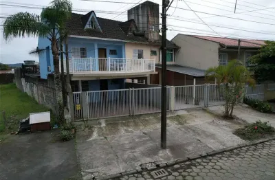 Casa com 3 quartos à venda na rua republica del paraguai, 410, brejatuba, guaratuba, 145 m2 por r$ 800.000