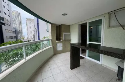 Apartamento com 03 suítes para locação anual em balneário camboriú