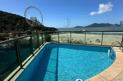 Apartamento diferenciado frente mar com piscina privativa em balneário camboriú