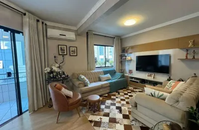 Apartamento mobiliado com 03 dormitórios em balneário camboriú