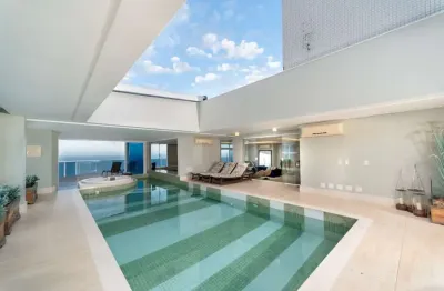 Costão da barra - cobertura duplex decorada frente mar em balneário camboriú