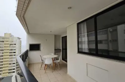 Apartamento com 03 dormitórios na quadra mar de balneário camboriú