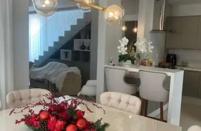Casa mobiliada à venda no bairro nova esperança em balneário camboriú