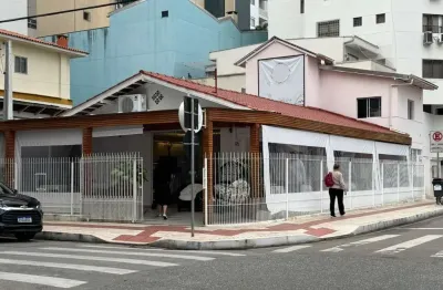 Restaurante à venda no centro de balneário camboriú