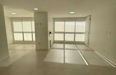 Apartamento com 03 suítes para locação em balneário camboriú