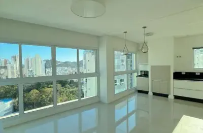 Apartamento com 04 dormitórios em balneário camboriú semi mobiliado