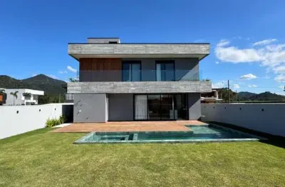 Casa em condomínio fechado com 5 quartos à venda na Rua Ivo José Rebello, 610, Santa Regina, Camboriú