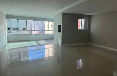 Lorena cristina - apartamento diferenciado com 03 suítes em balneário camboriú