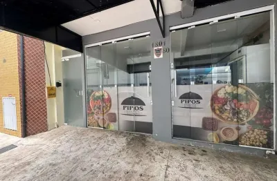 Sala comercial à venda na quadra do mar em balneário camboriú