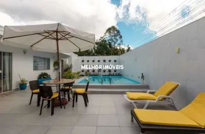Residencial ariribá - casa alto padrão a venda em condominio fechado com 04 suítes e 03 vagas.