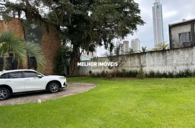 Condominio villaggio da barra - terreno á venda em condomínio fechado localizado na barra em balneário camboriú