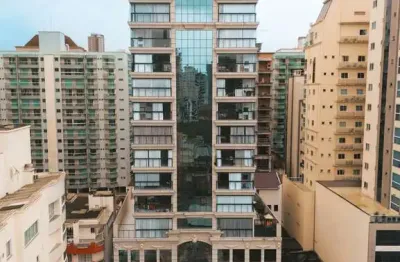Apartamento com 4 quartos à venda na Rua 319, 198, Meia Praia, Itapema