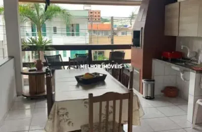 Casa  mobiliada e equipada à venda com 08 dormitórios sendo 02 suítes localizada no bairro das nações em balneário camboriú - sc