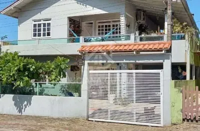 Sobrado residencial 2 suítes + 5 dormitórios, ótimo para investimento, centro, bombinhas.